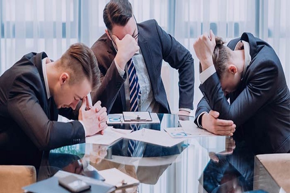 بررسی علل انحلال یک شرکت